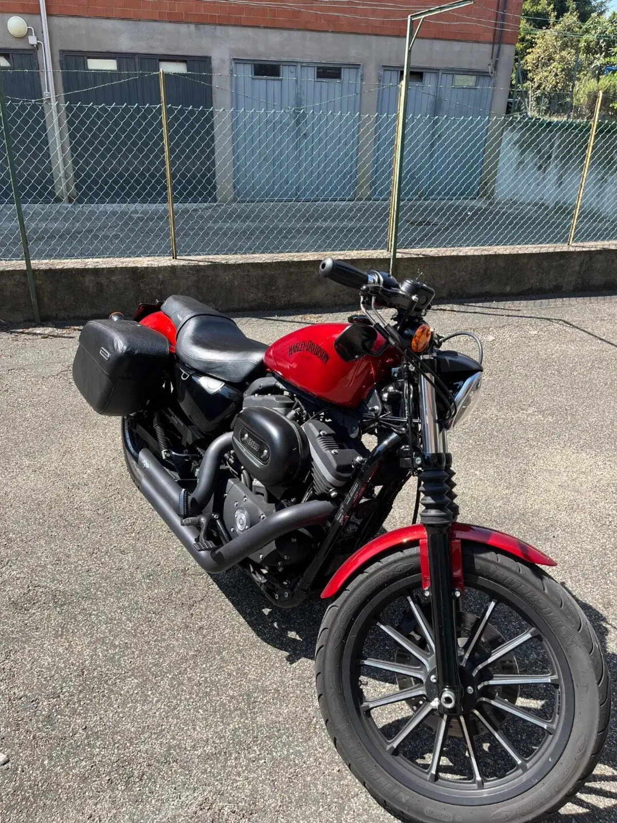 Harley-Davidson 883 Iron (2012 - 14) - XL 883N (2)