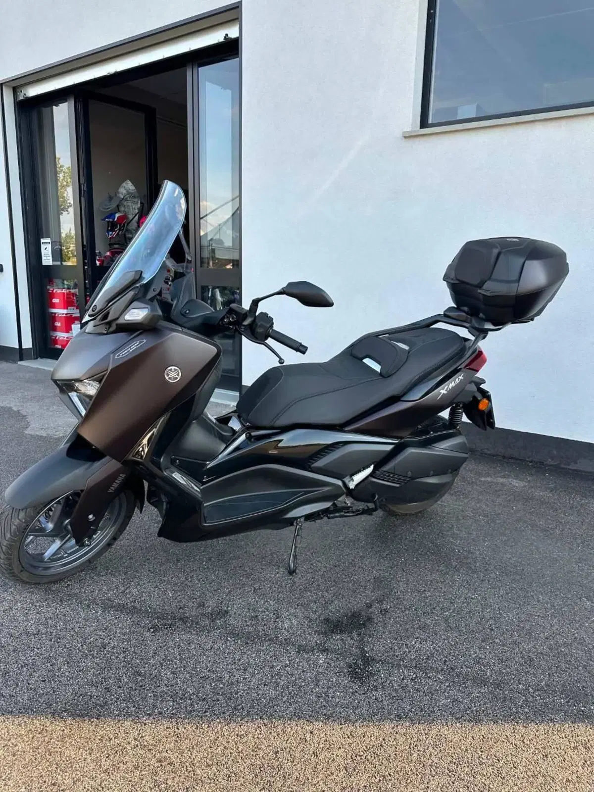 Yamaha X-Max 300 Tech Max (2021 - 24) (3)