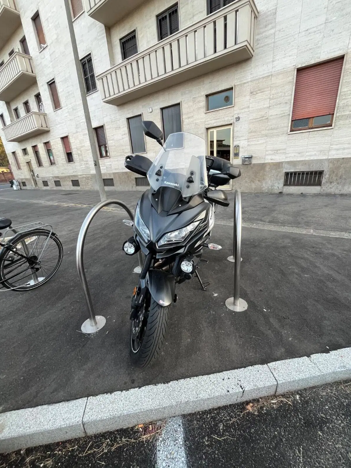 Kawasaki Versys 650 Grand Tourer (2017 - 20) (2)