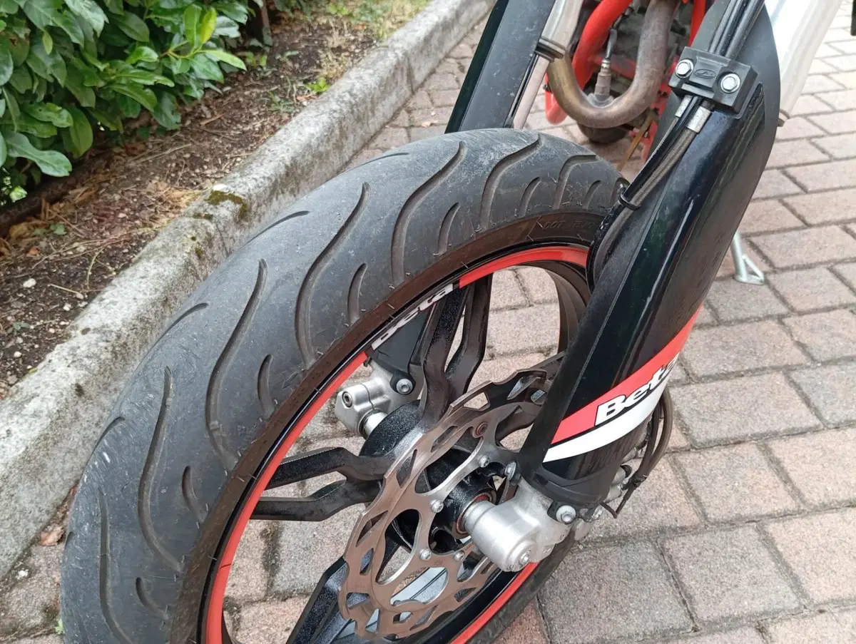 Betamotor RR 125 4T Motard LC (2021 - 23) (7)