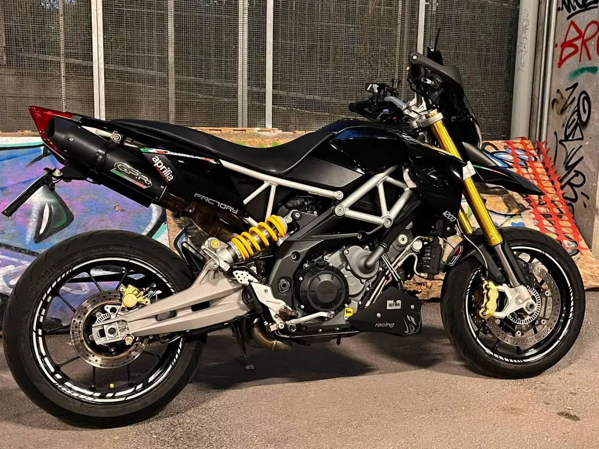 Aprilia Dorsoduro 1200 ABS (2012 - 15)
