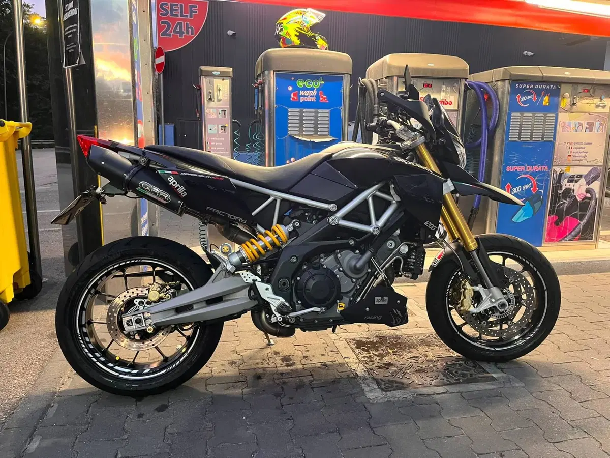 Aprilia Dorsoduro 1200 ABS (2012 - 15) (2)