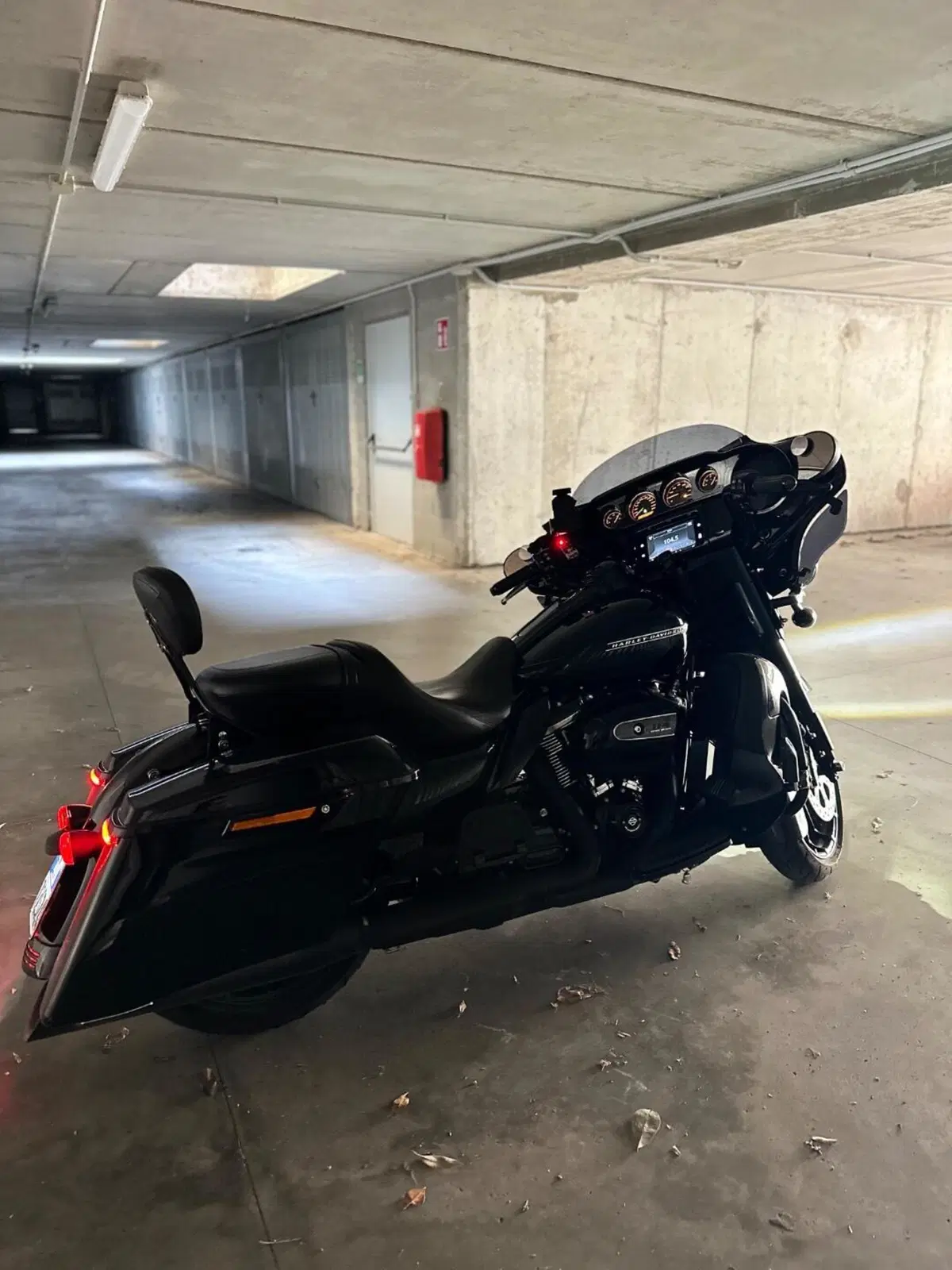Harley-Davidson 114 Street Glide Special (2019 - 20) - FLHXS (4)
