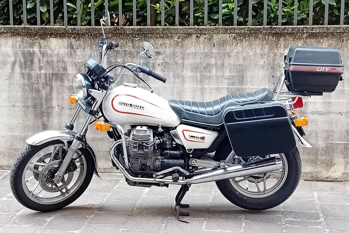 Moto Guzzi V35c