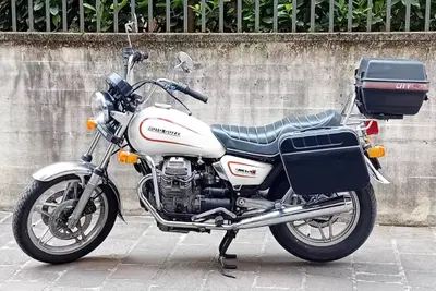 Moto Guzzi V35c d'epoca