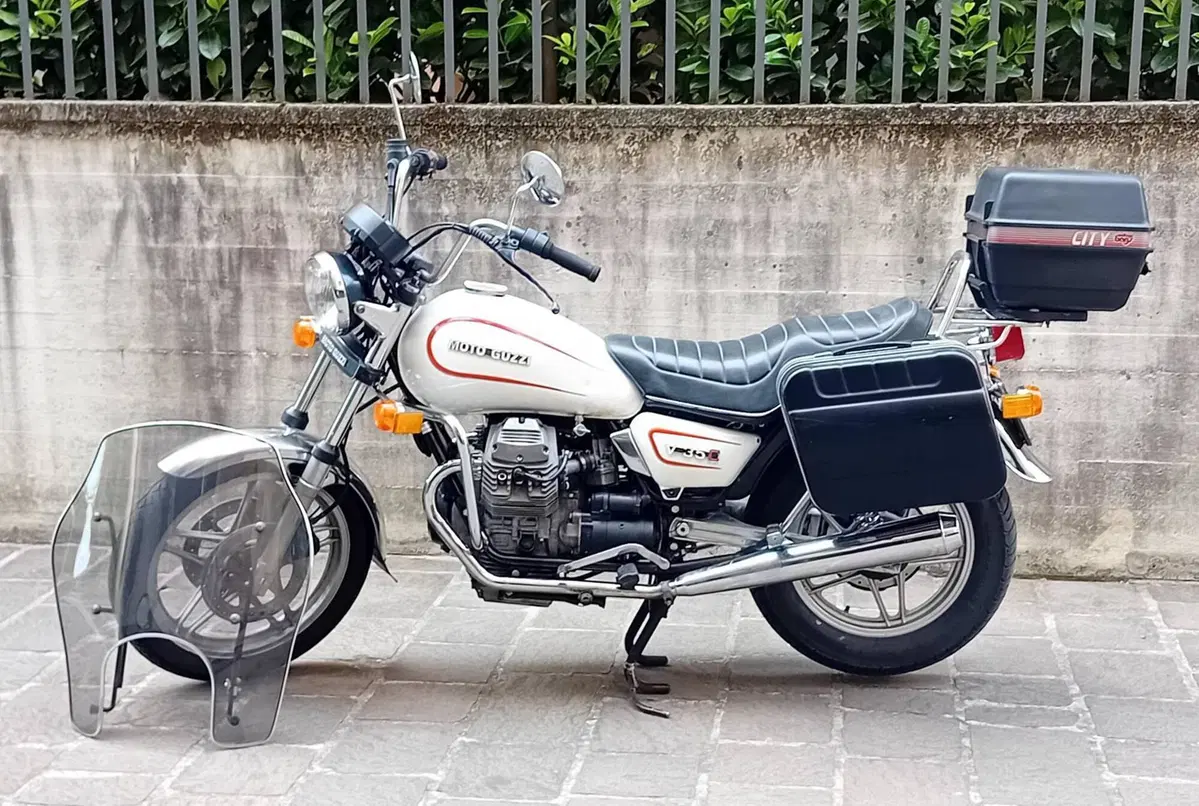 Moto Guzzi V35c (4)