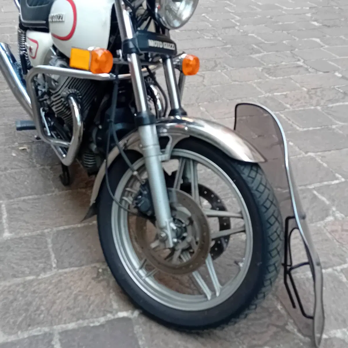 Moto Guzzi V35c (8)