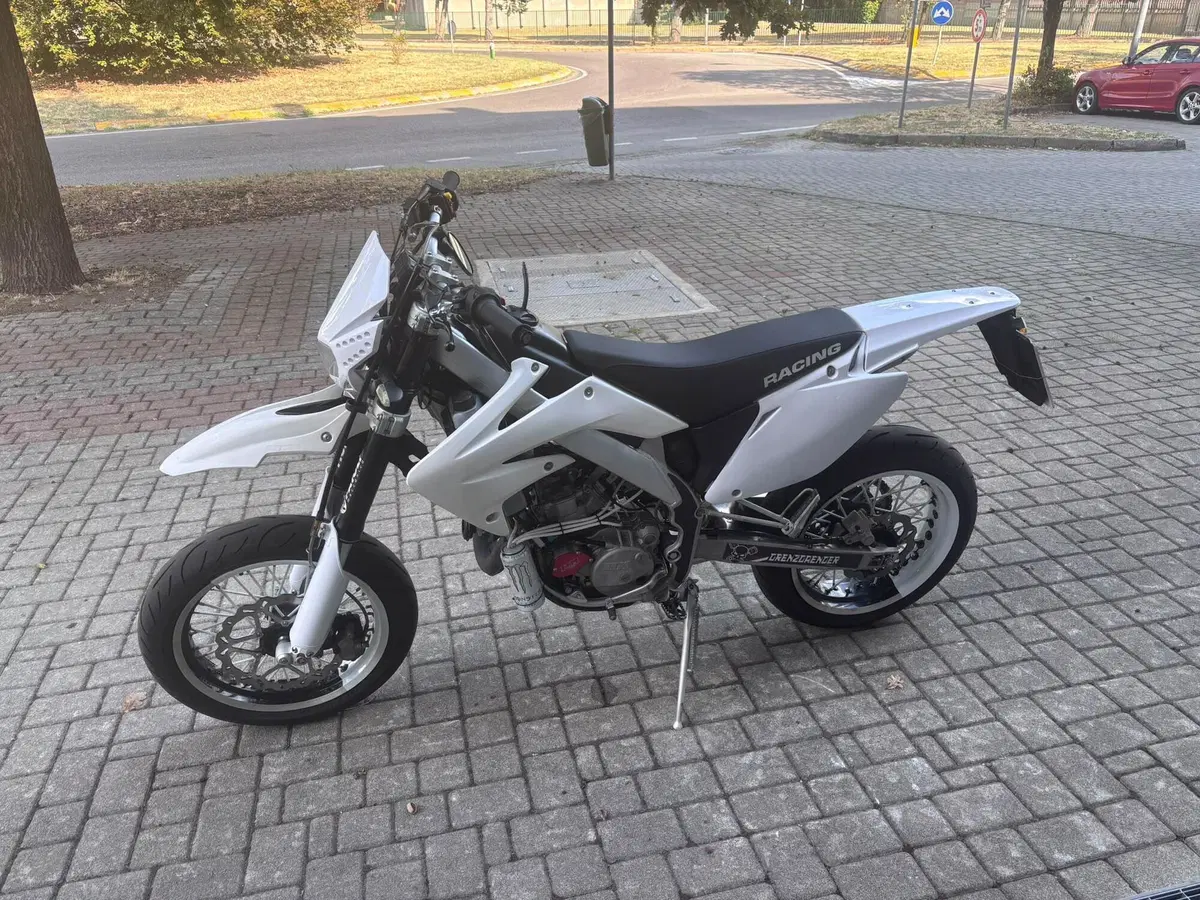 HM CRM 125 Derapage Competition 2t (2011 - 13) (2)