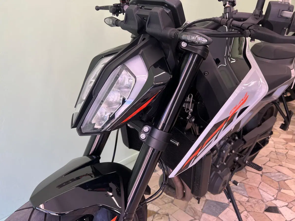 KTM 790 Duke L (2025 - 26) (10)