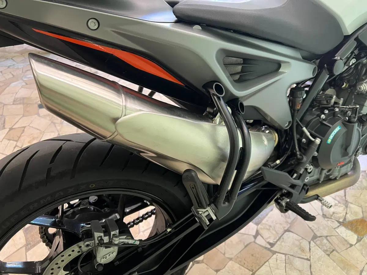 KTM 790 Duke L (2025 - 26) (13)