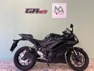Yamaha YZF R3 (2021 - 24) usata