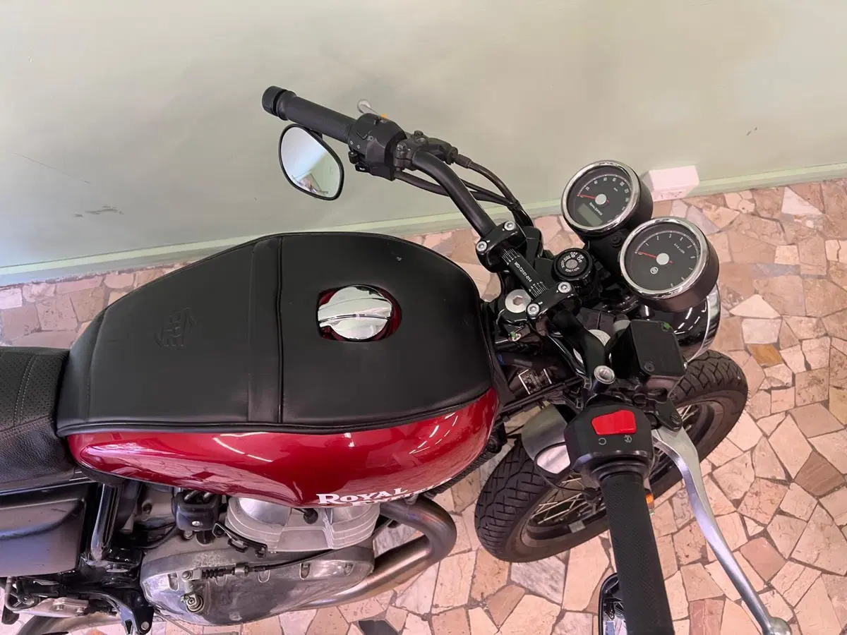Royal Enfield Interceptor 650 (2021 - 26) (4)