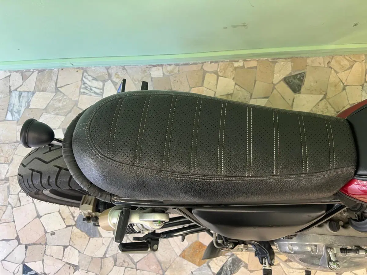 Royal Enfield Interceptor 650 (2021 - 26) (12)