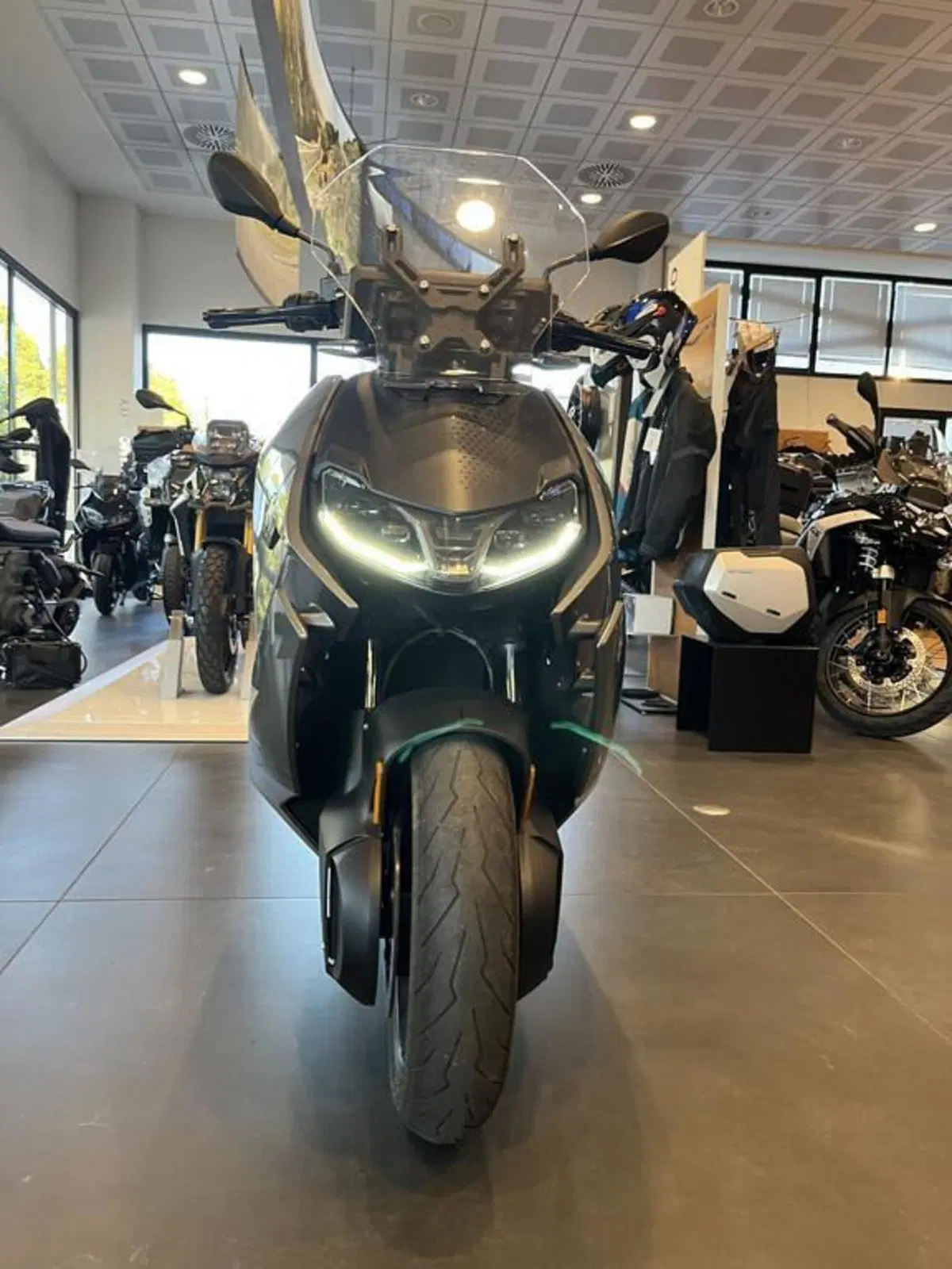 Bmw CE 04 (2021 - 25) (6)