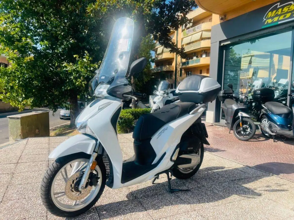 Honda SH 150i (2017 - 19) (4)