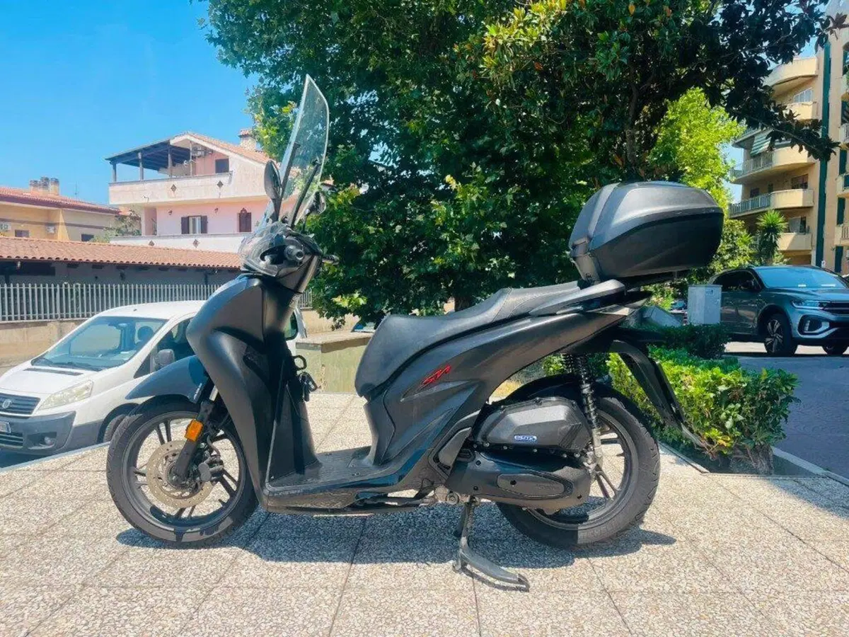 Honda SH 125i Sport (2022 - 23) (9)