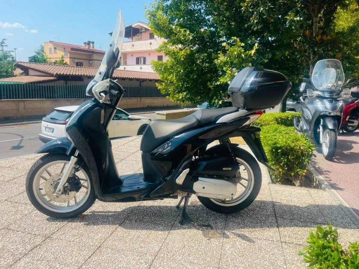 Honda SH 150i ABS (2013 - 16) (6)