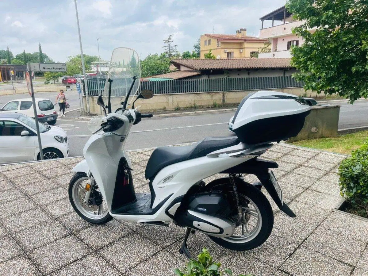 Honda SH 150i (2020 - 23) (8)