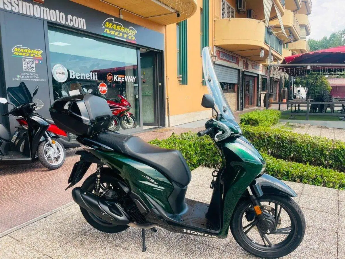 Honda SH 150i Vetro (2024 - 25) (4)