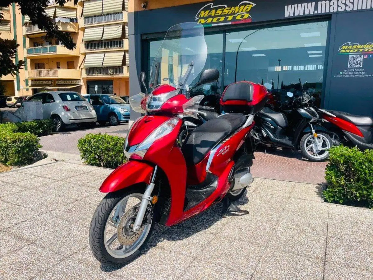 Honda SH 300 i ABS (2016 - 20) (8)