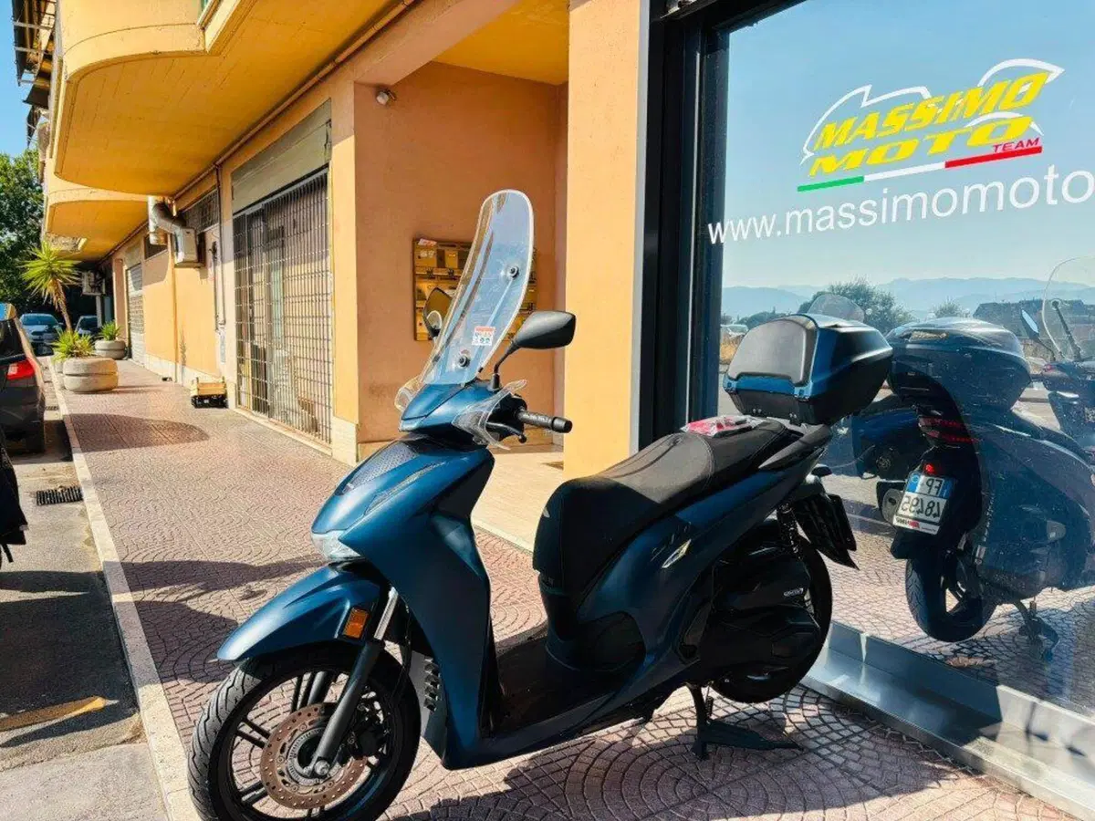 Honda SH 350 (2021 - 24) (7)