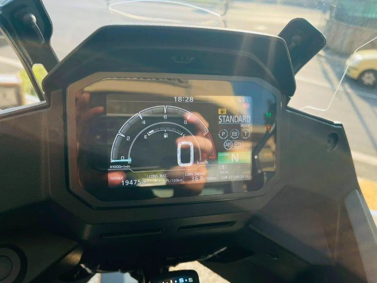 Honda Transalp XL750 (2025) (7)