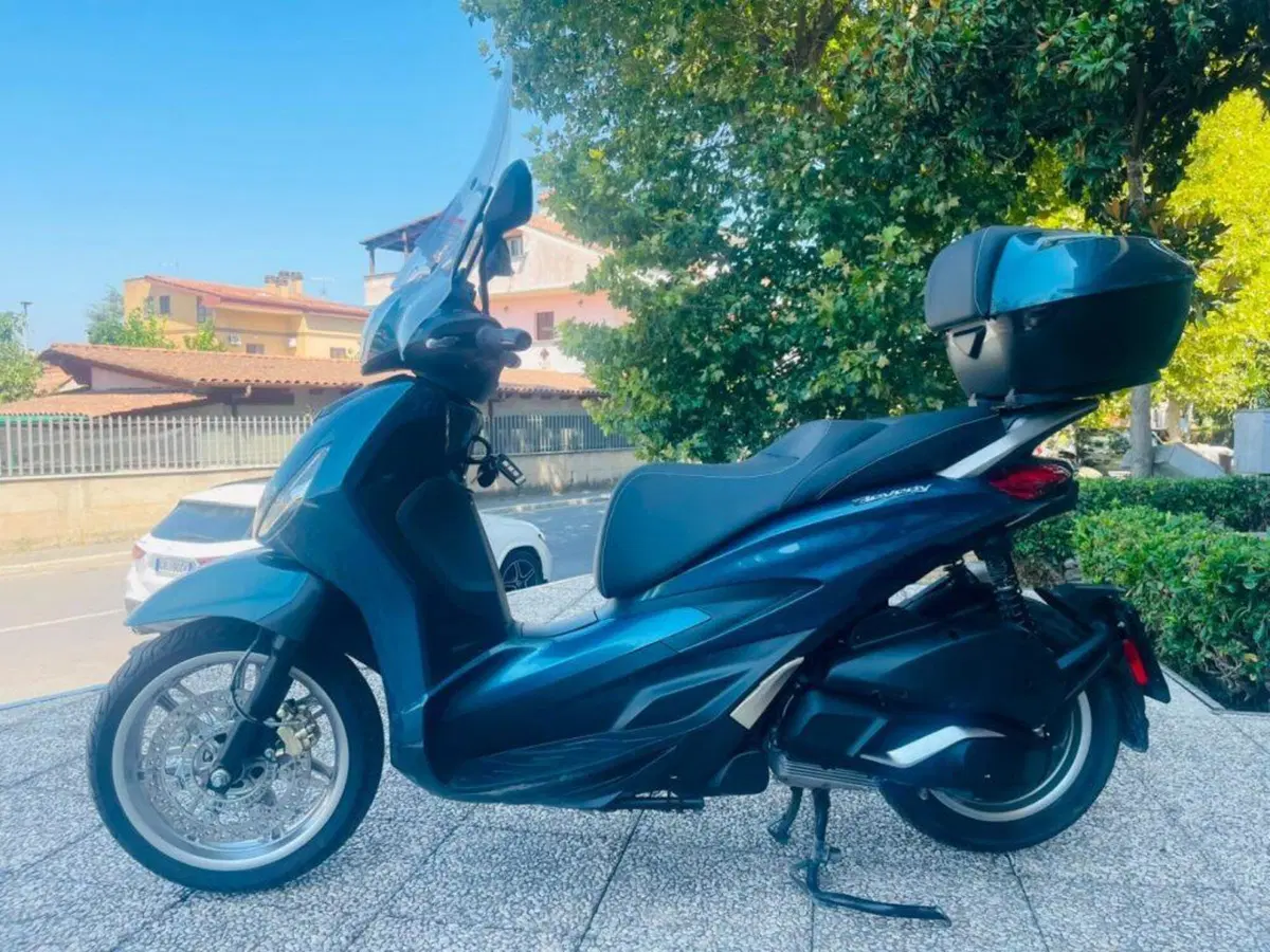 Piaggio Beverly 300 S ABS-ASR (2021 - 25) (6)