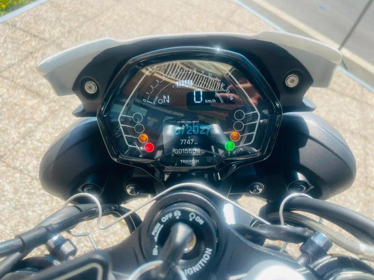 Triumph Street Triple 765 RS (2023 - 26) (5)