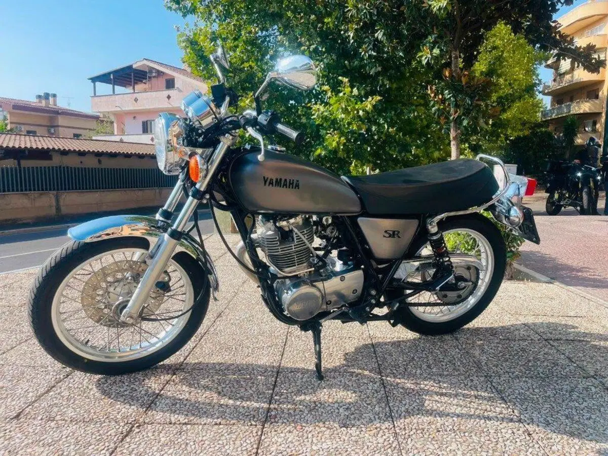 Yamaha SR 400 (2013 - 17) (9)