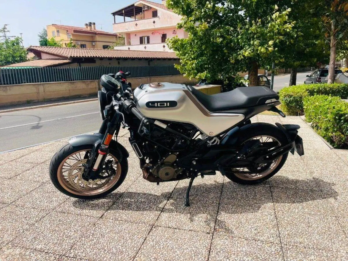 Husqvarna Svartpilen 401 (2021 - 23) (6)
