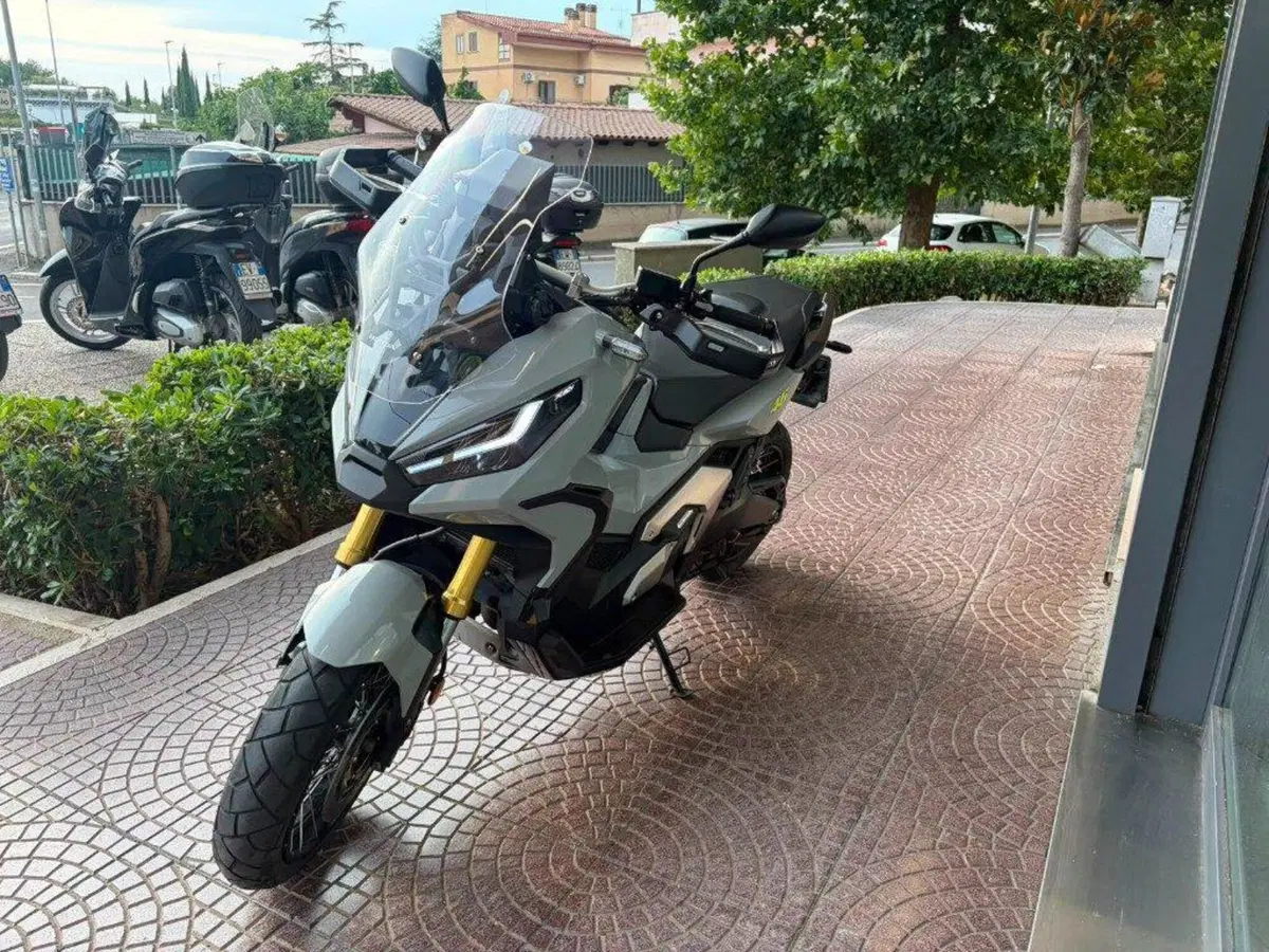 Honda X-ADV 750 DCT (2021 - 24) (5)