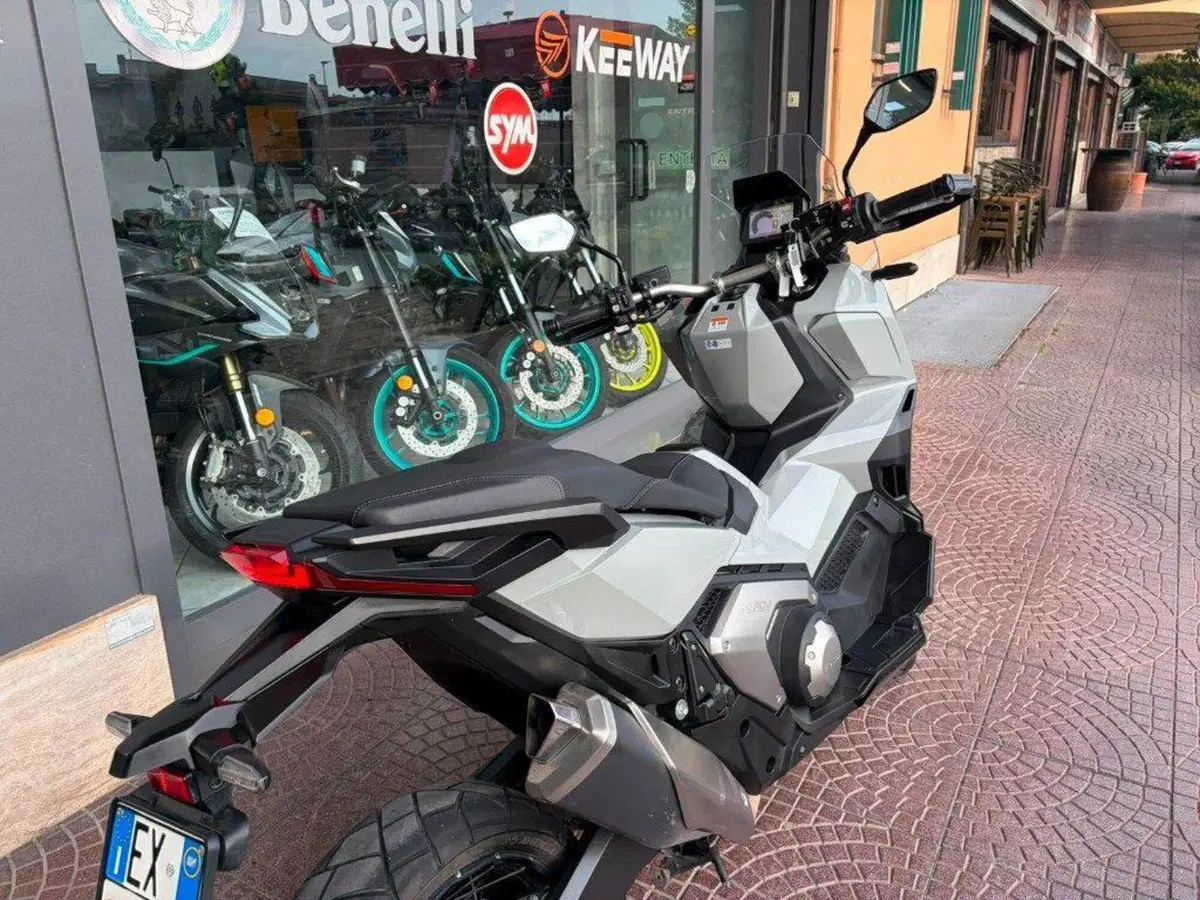 Honda X-ADV 750 DCT (2021 - 24) (8)