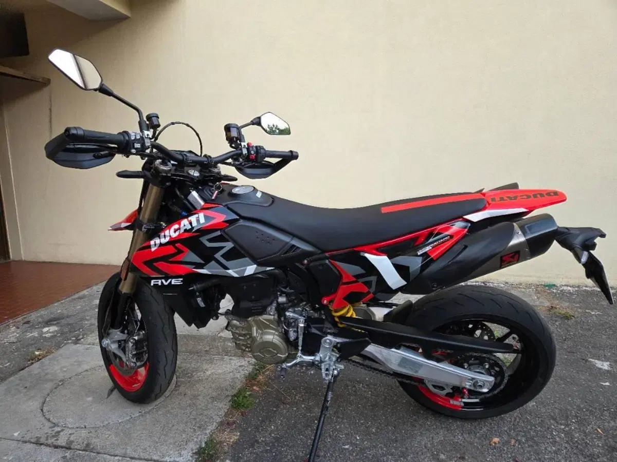 Ducati Hypermotard 698 Mono RVE (2024 - 26) (4)