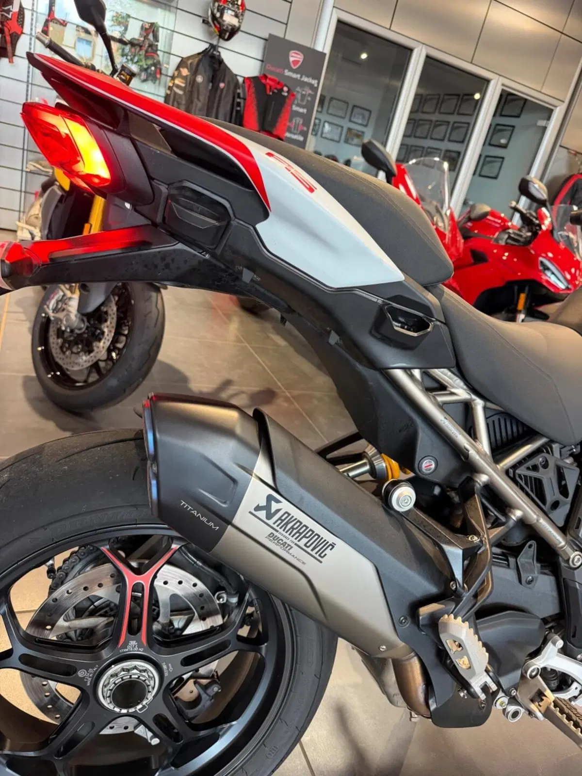 Ducati Multistrada V4 RS (2026) (9)