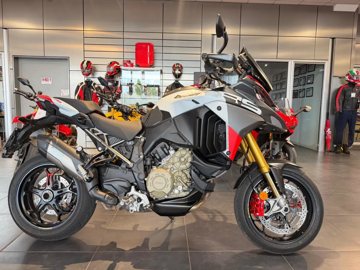 Ducati Multistrada V4 RS (2026)