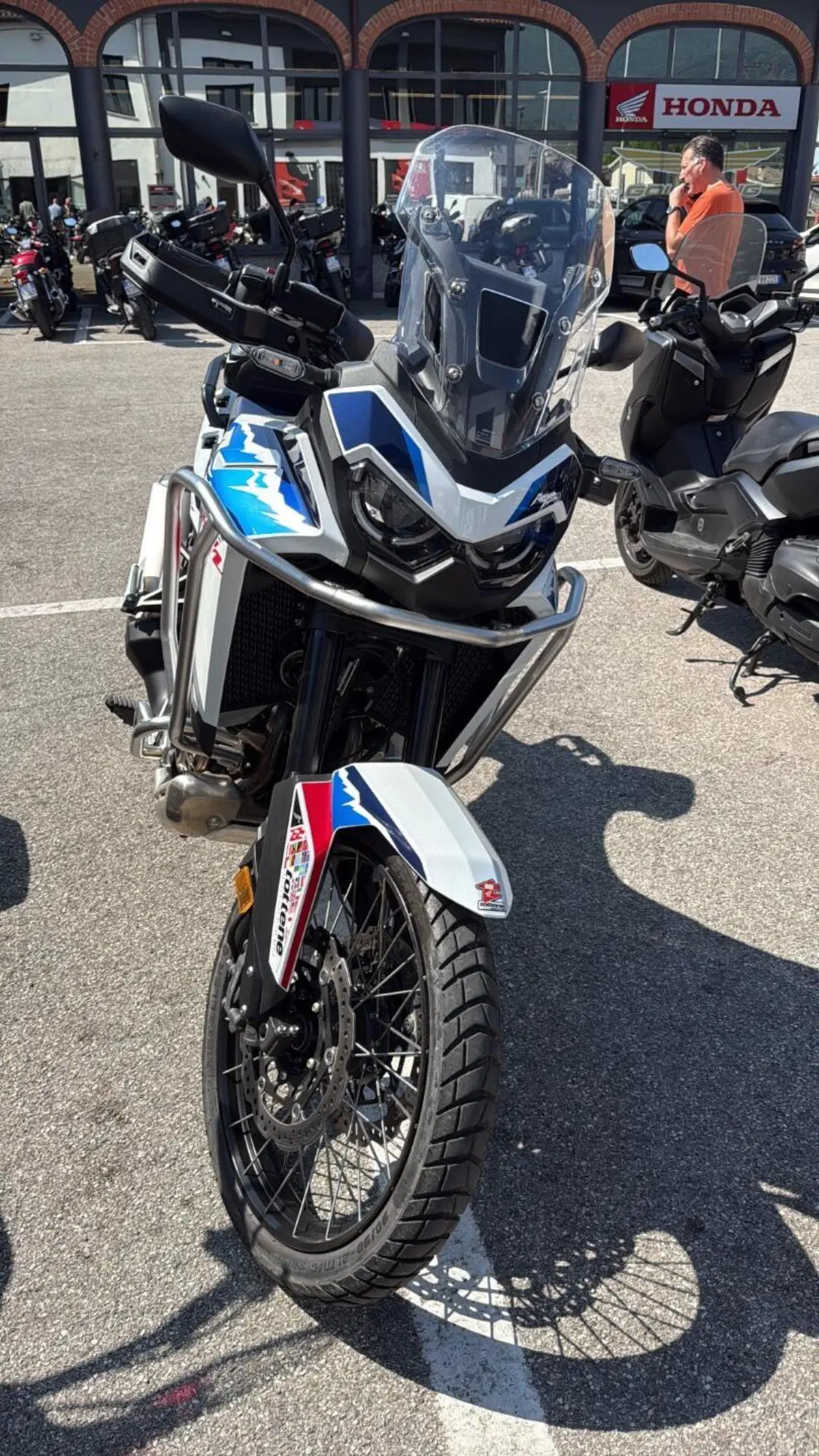 Honda Africa Twin CRF 1100L ES (2024 - 26) (4)