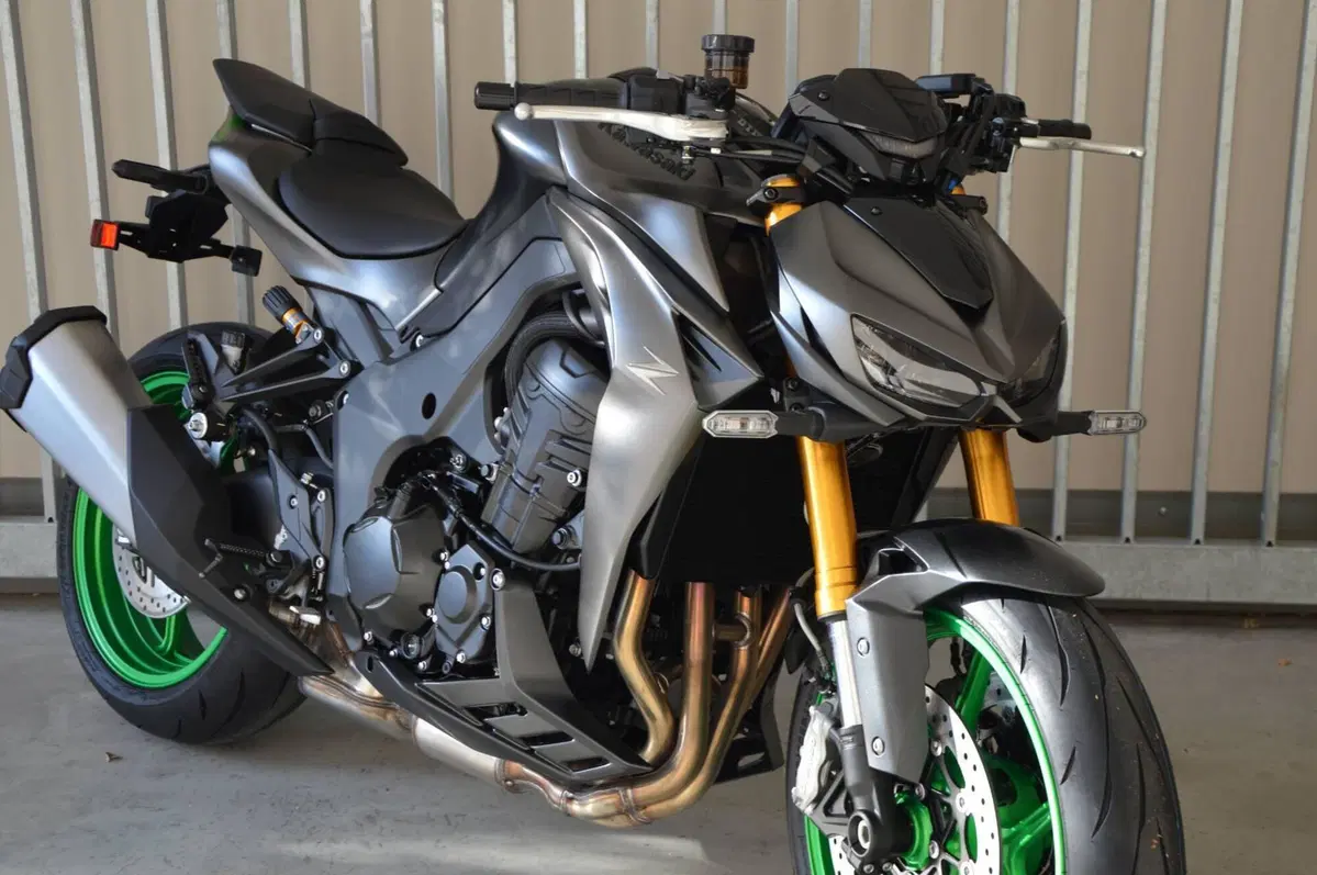 Kawasaki Z 1100 SE (2026) (4)