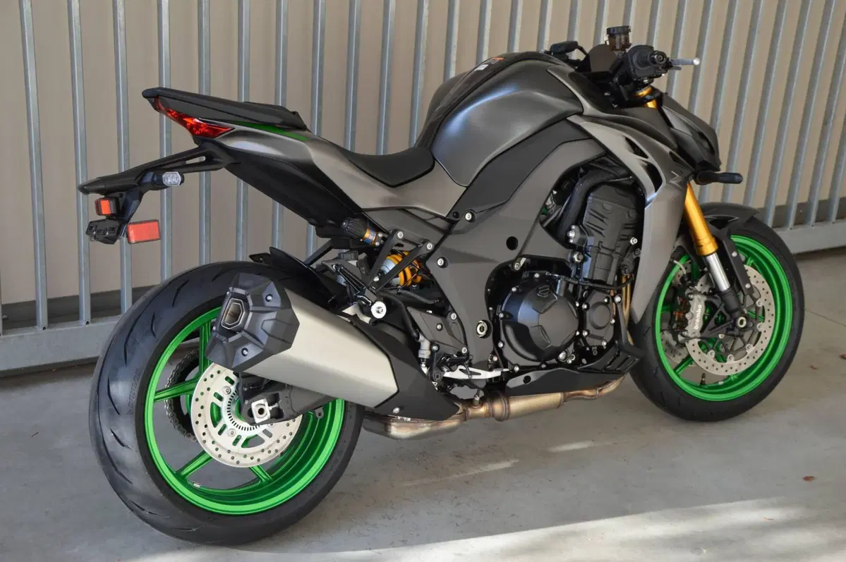 Kawasaki Z 1100 SE (2026) (9)
