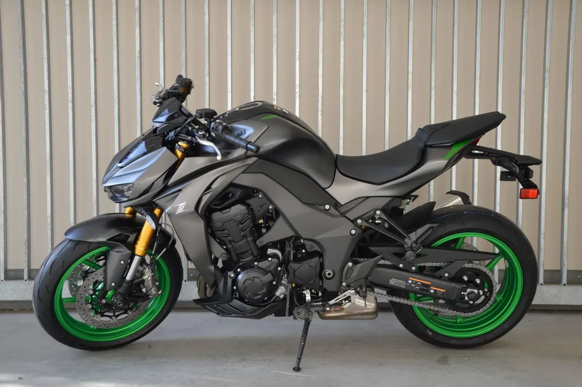 Kawasaki Z 1100 SE (2026) (13)
