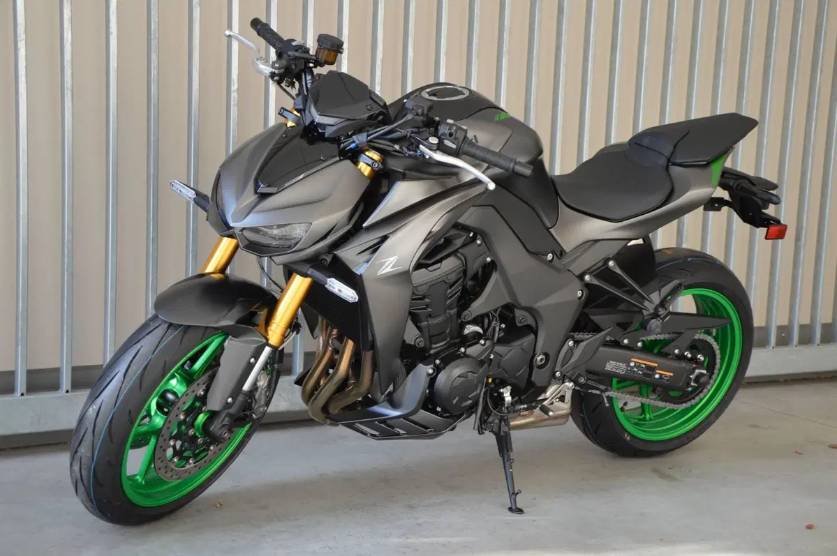 Kawasaki Z 1100 SE (2026) (16)