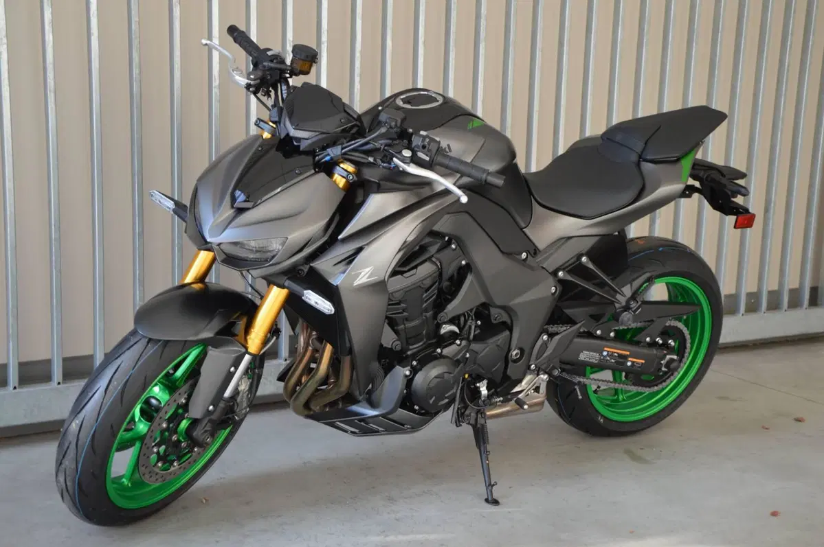 Kawasaki Z 1100 SE (2026) (17)