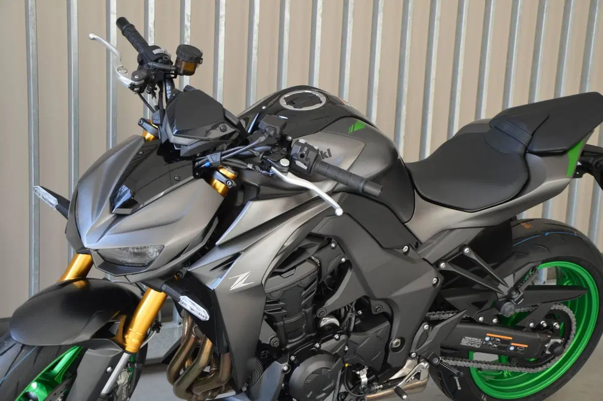 Kawasaki Z 1100 SE (2026) (18)