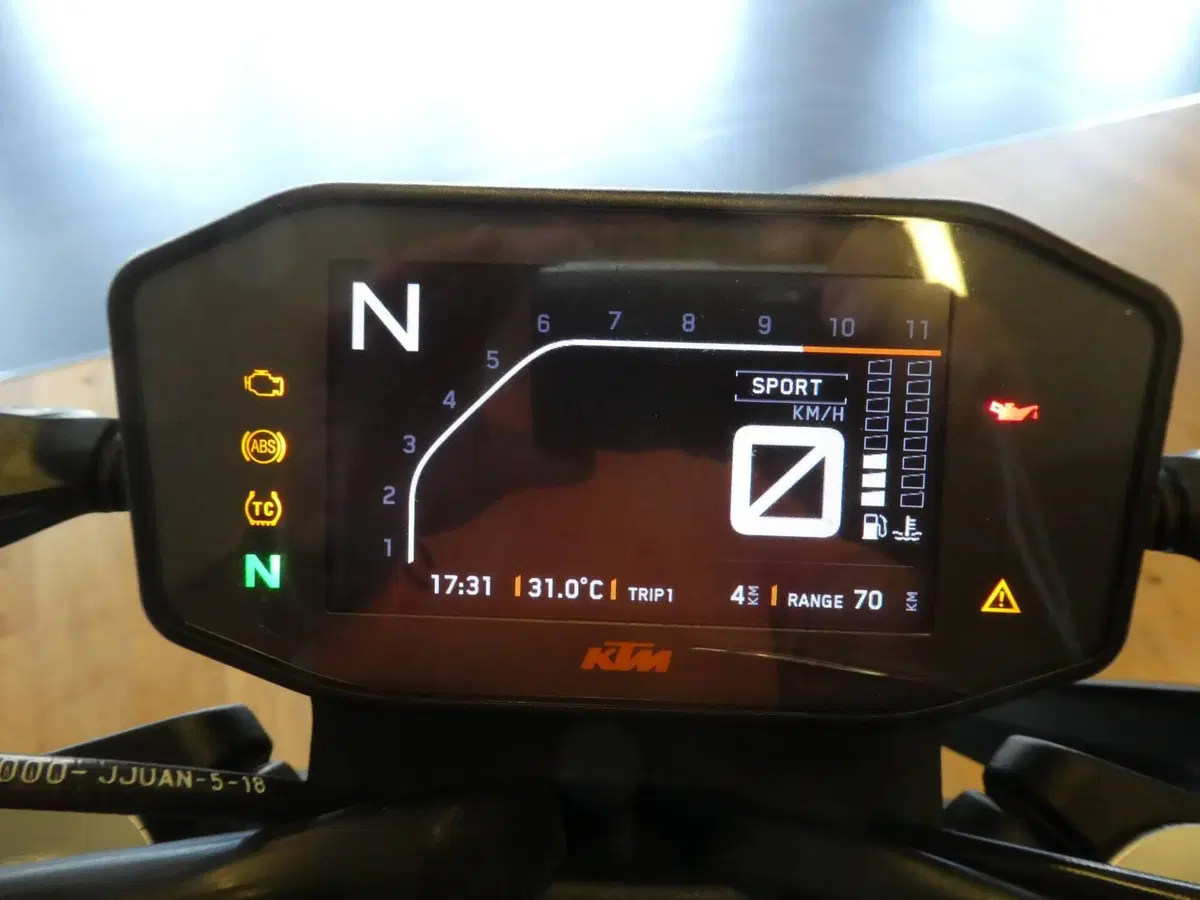 KTM 790 Duke (2018 - 20) (3)