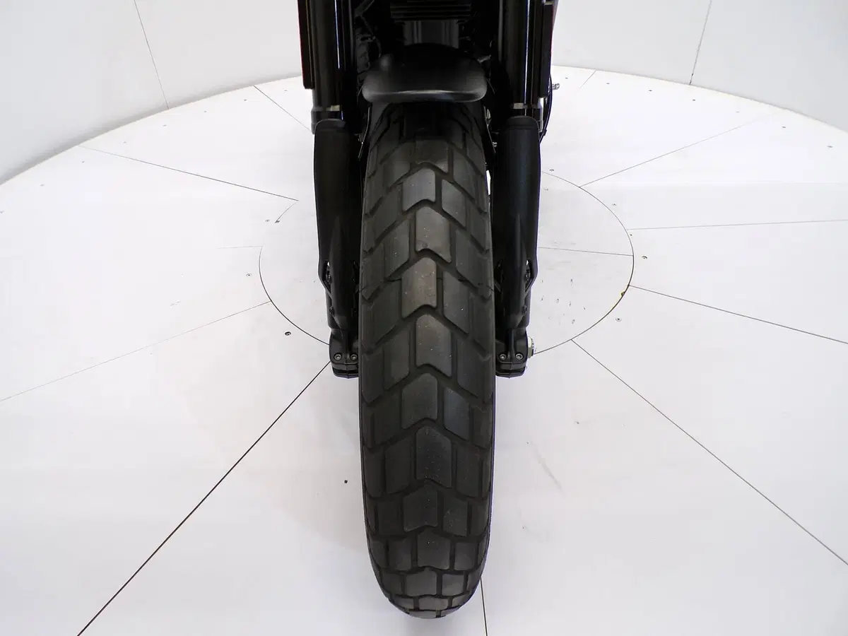 Ducati Scrambler 800 Icon Dark (2025 - 26) (10)