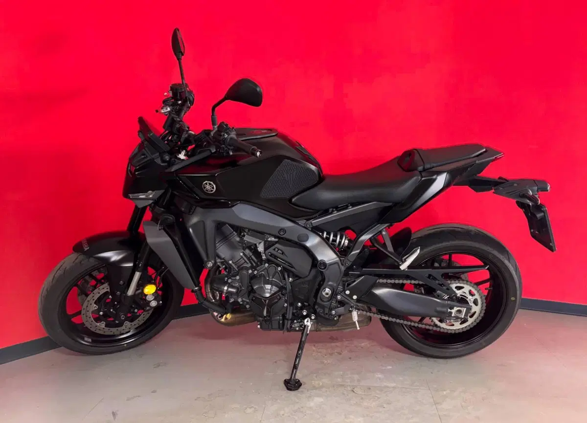 Yamaha MT-09 Y-AMT (2024 - 26) (3)