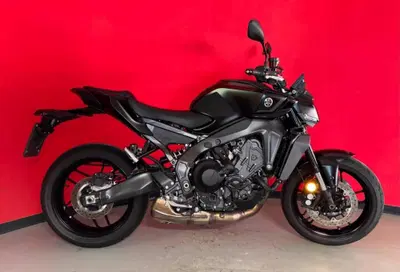 Yamaha MT-09 Y-AMT (2024 - 26) usata