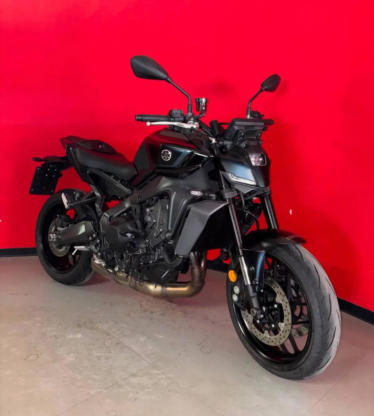 Yamaha MT-09 Y-AMT (2024 - 26) (2)