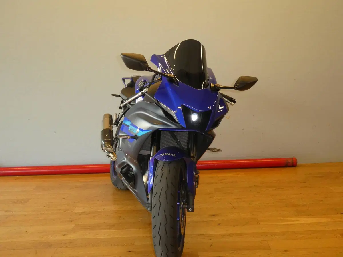 Yamaha YZF R7 (2021 - 25) (2)