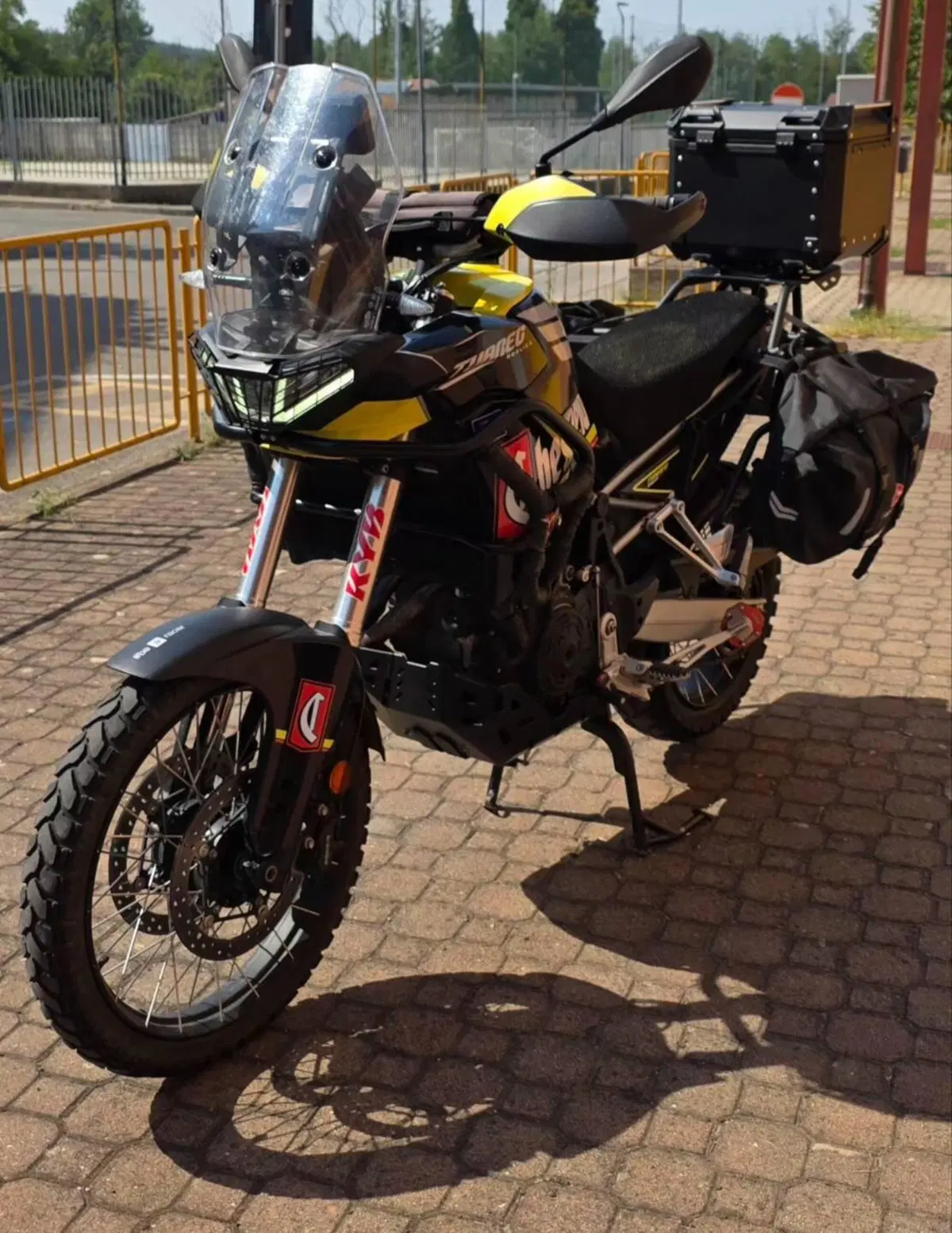 Aprilia Tuareg 660 (2022 - 24) (2)