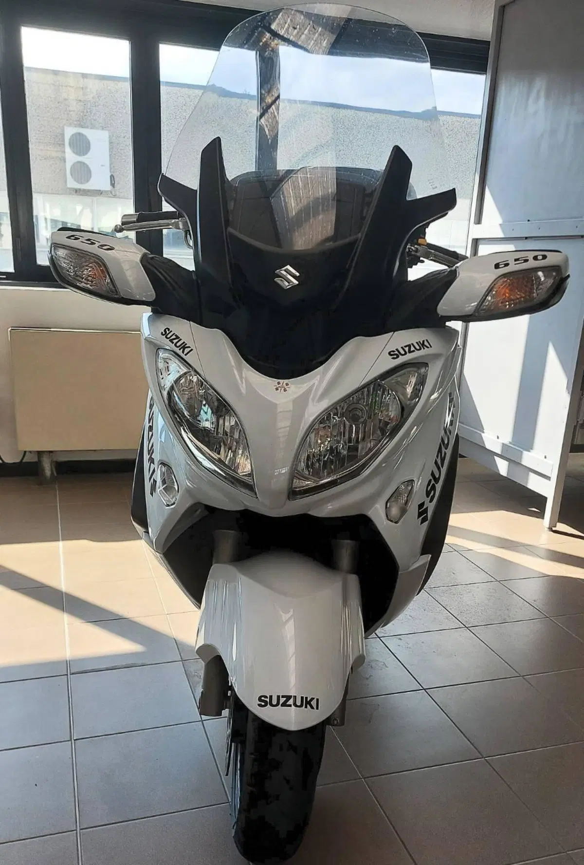 Suzuki Burgman AN 650 Executive ABS (2013 - 17) (4)